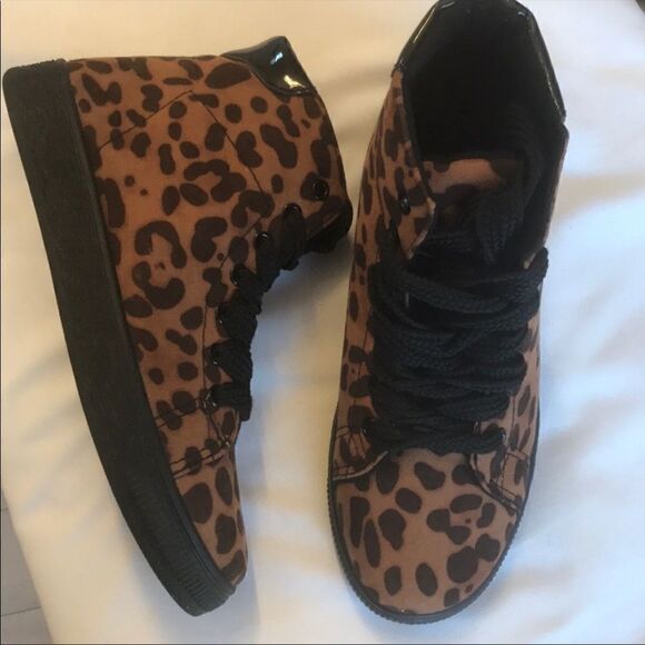 BAMBOO LEOPARD MOTIF HIGH TOP SNEAKERS.  N… - Picture 4 of 8